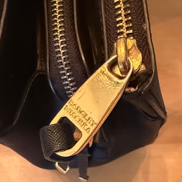 badgley mischka vegan leather handbag black classic black tote. - Picture 5 of 8